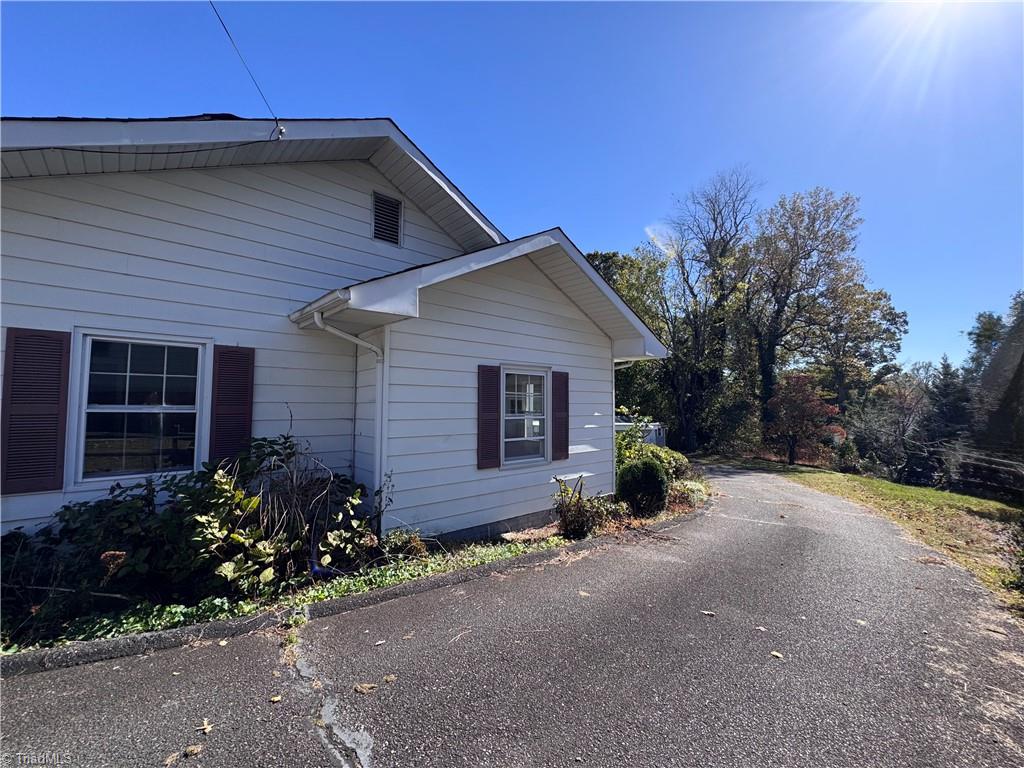 531 Elk Spur Street Elkin, NC 28621 - Photo 17 of 20