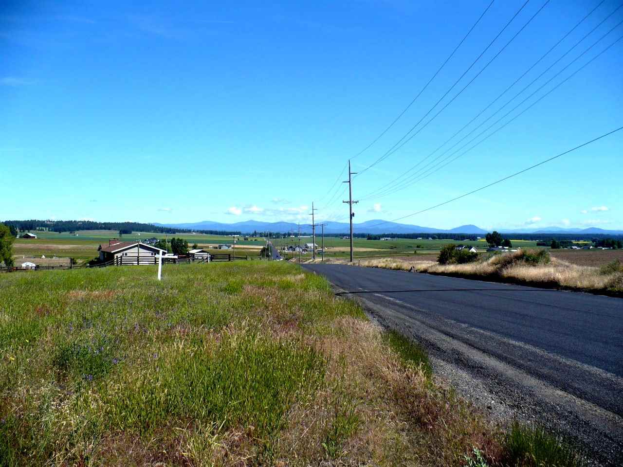 21005 North Spotted Road Deer Park, WA 99006 - Photo 2 of 8