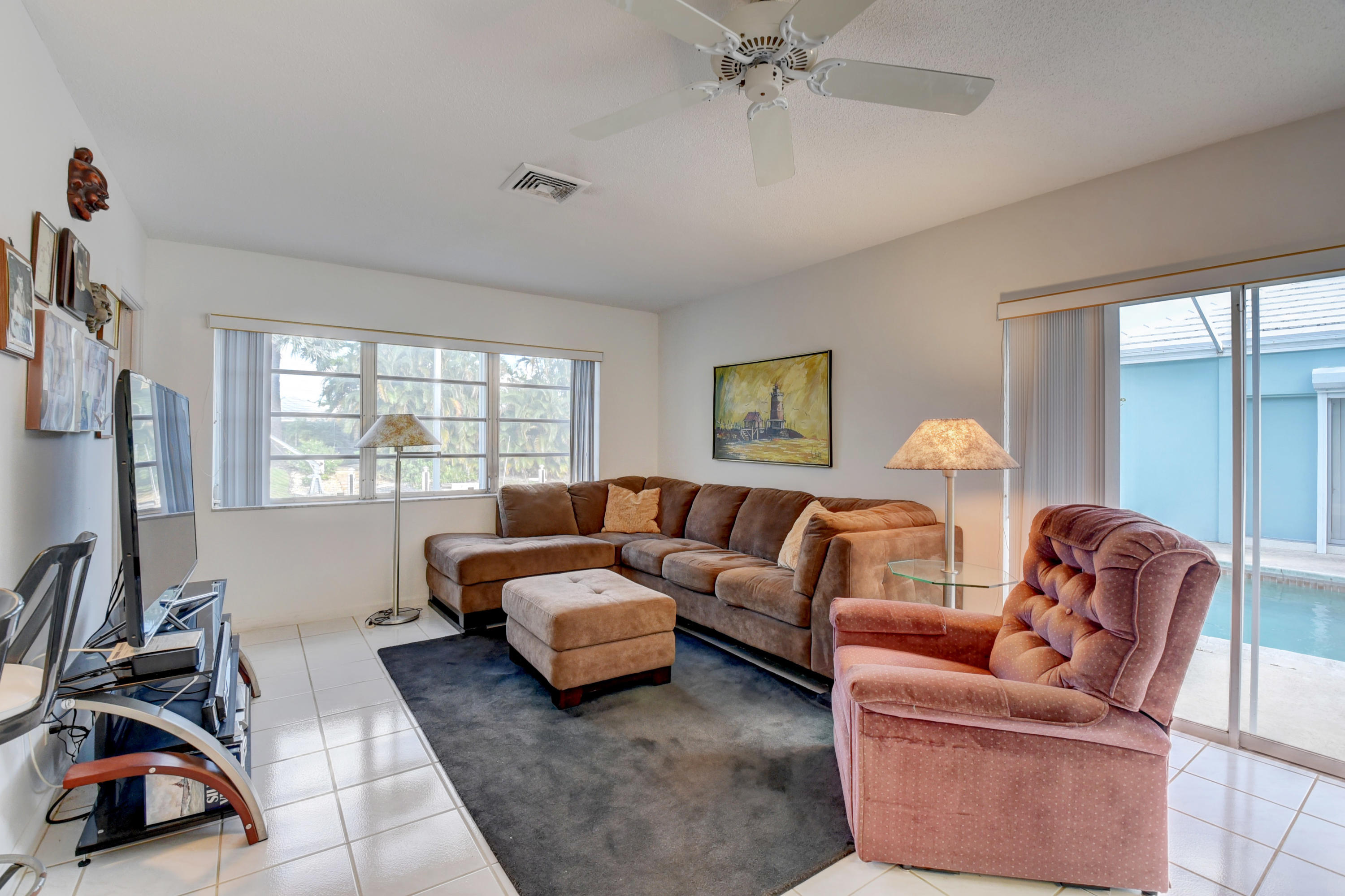 1120 Mulberry Way Boca Raton, FL 33486 - Photo 11 of 40 Family Room