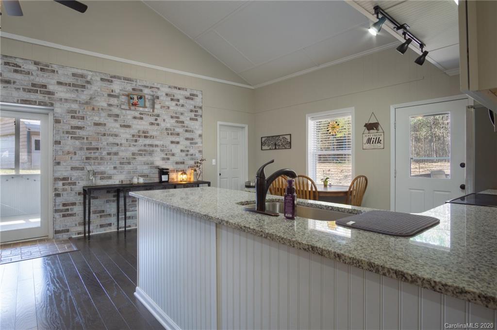 1201 Blanton Road Sharon, SC 29742 - Photo 13 of 40