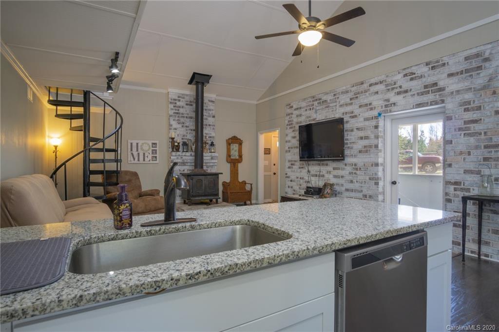 1201 Blanton Road Sharon, SC 29742 - Photo 15 of 40
