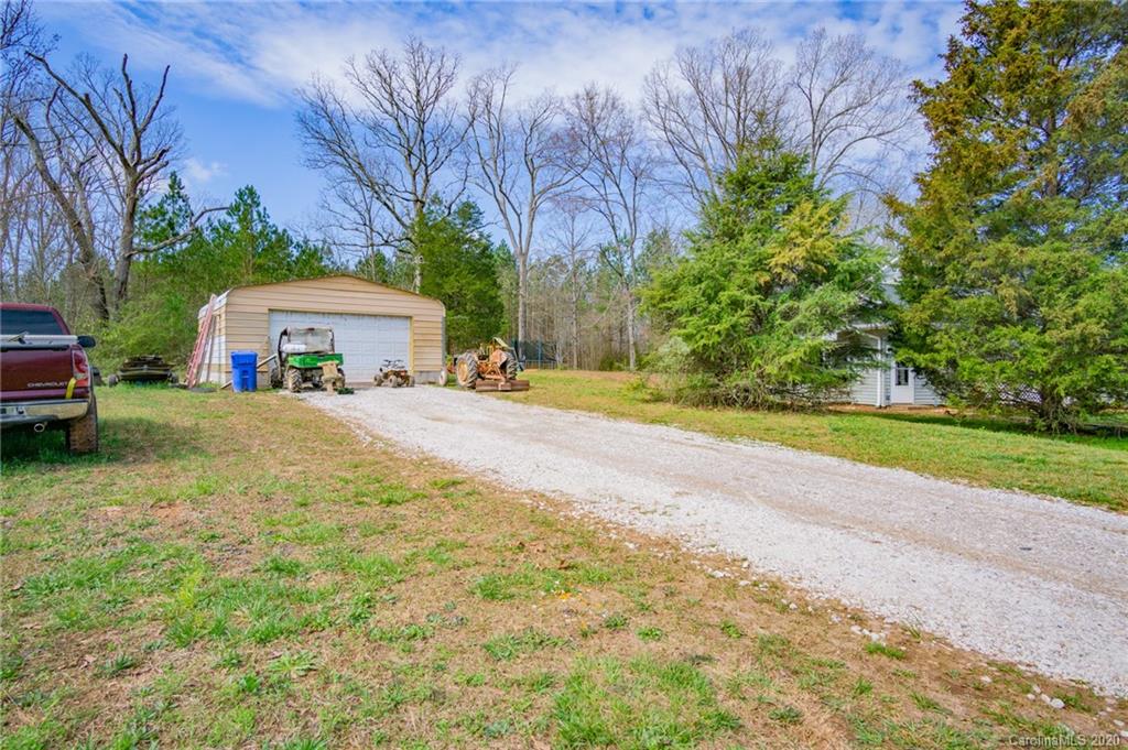1201 Blanton Road Sharon, SC 29742 - Photo 7 of 40