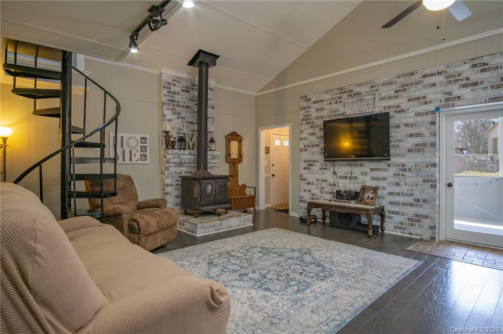 1201 Blanton Road Sharon, SC 29742 - Photo 10 of 40