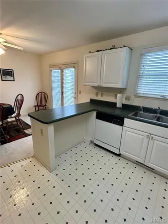 $223,000 | 4605 Sherman Park Drive, Unit 13E, St. Charles, MO 63303
