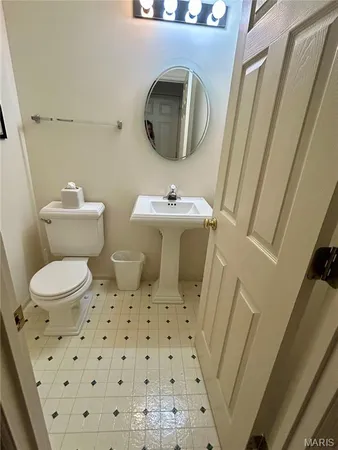$223,000 | 4605 Sherman Park Drive, Unit 13E, St. Charles, MO 63303