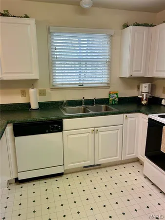 $223,000 | 4605 Sherman Park Drive, Unit 13E, St. Charles, MO 63303
