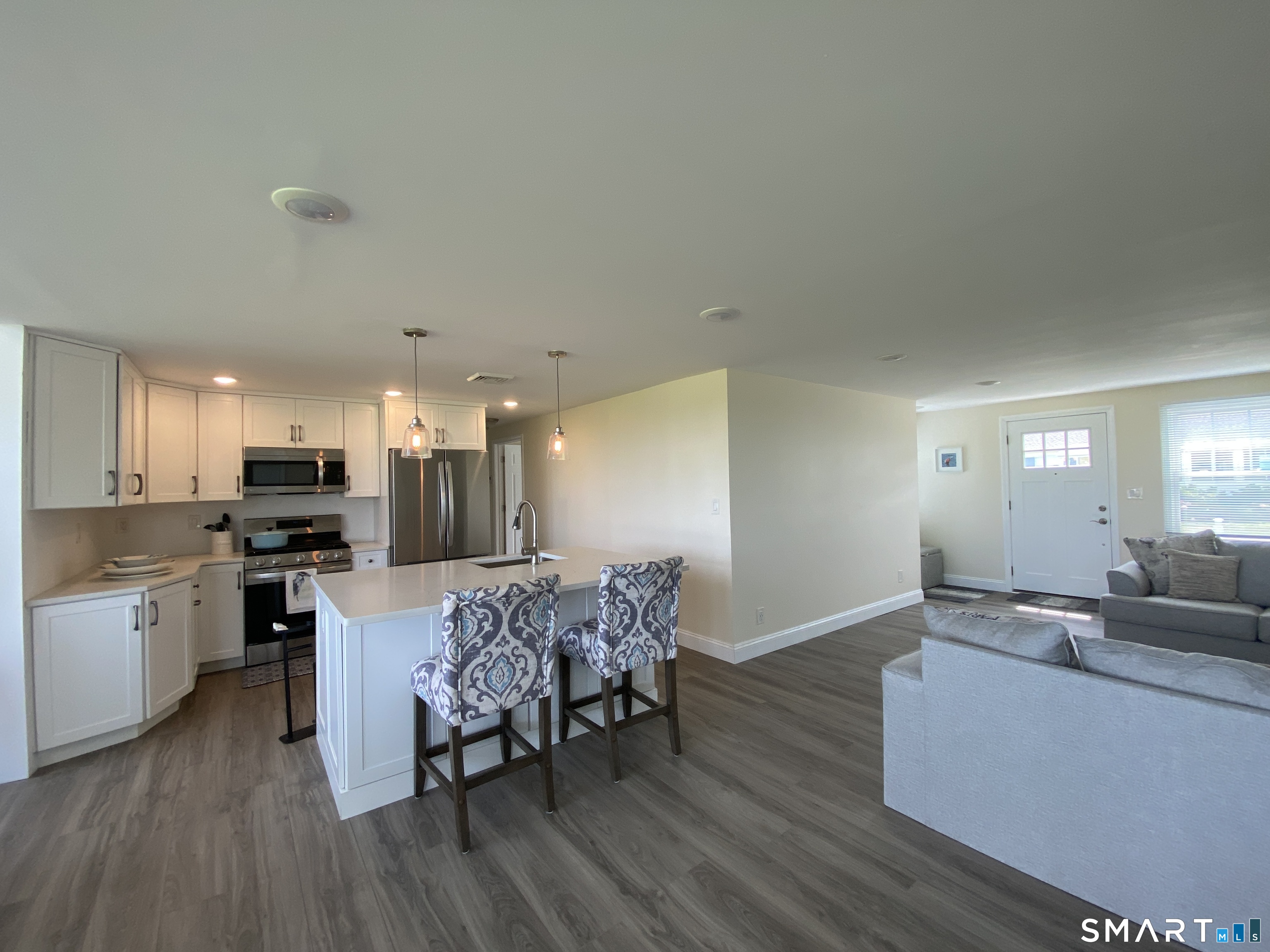 29 Kelsey Road Clinton, CT 06413 - Photo 3 of 14 Gallery Image 3
