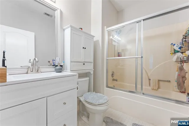 $499,000 | 511 Brittany Drive, Wayne, NJ 07470