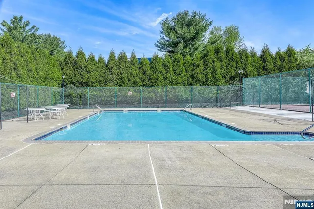 $499,000 | 511 Brittany Drive, Wayne, NJ 07470