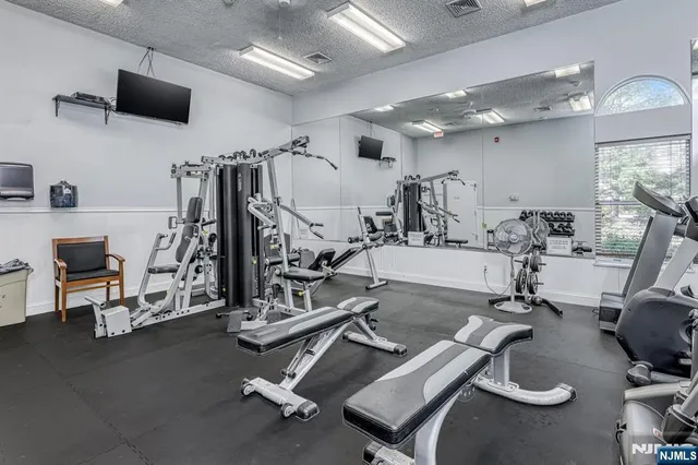 $499,000 | 511 Brittany Drive, Wayne, NJ 07470