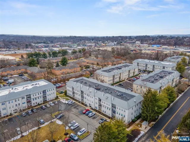 $499,000 | 511 Brittany Drive, Wayne, NJ 07470