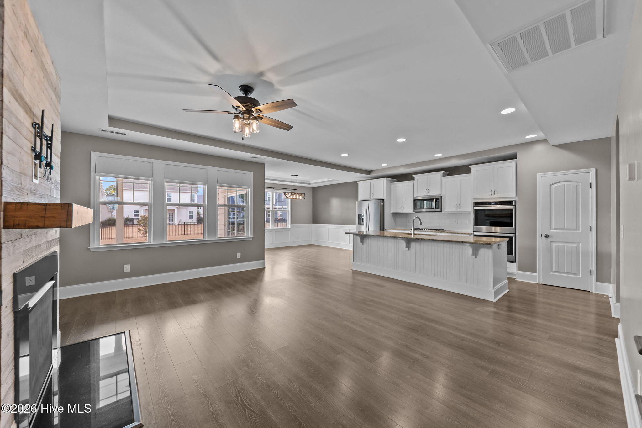 466 Kerr Lake Road Aberdeen, NC 28315 - Photo 7 of 43 12-web-or-mls-707A5692