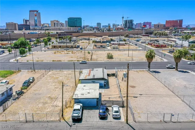 $649,888 | 612 West Washington Avenue, Las Vegas, NV 89106