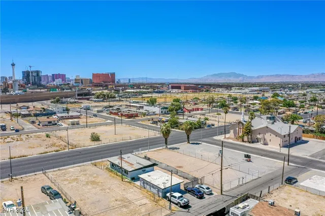$649,888 | 612 West Washington Avenue, Las Vegas, NV 89106