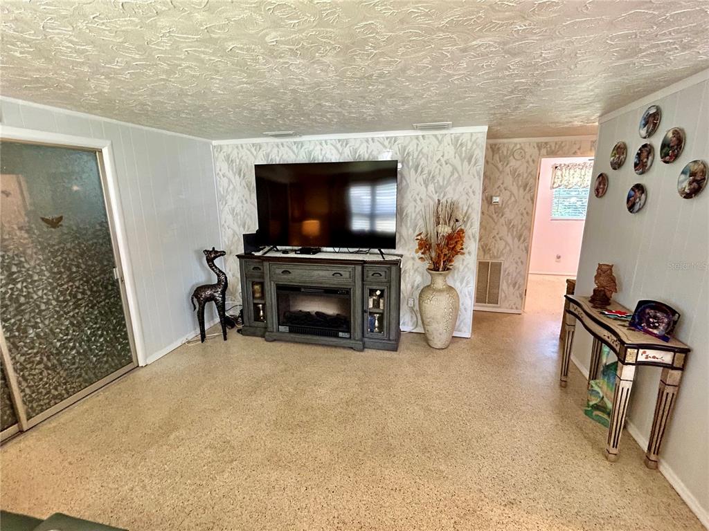 4707 Alma Street New Port Richey, FL 34652 - Photo 15 of 35