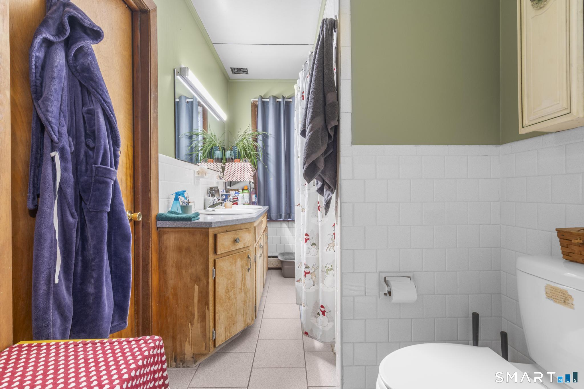 73 Hawkins Street Danielson, CT 06239 - Photo 11 of 33