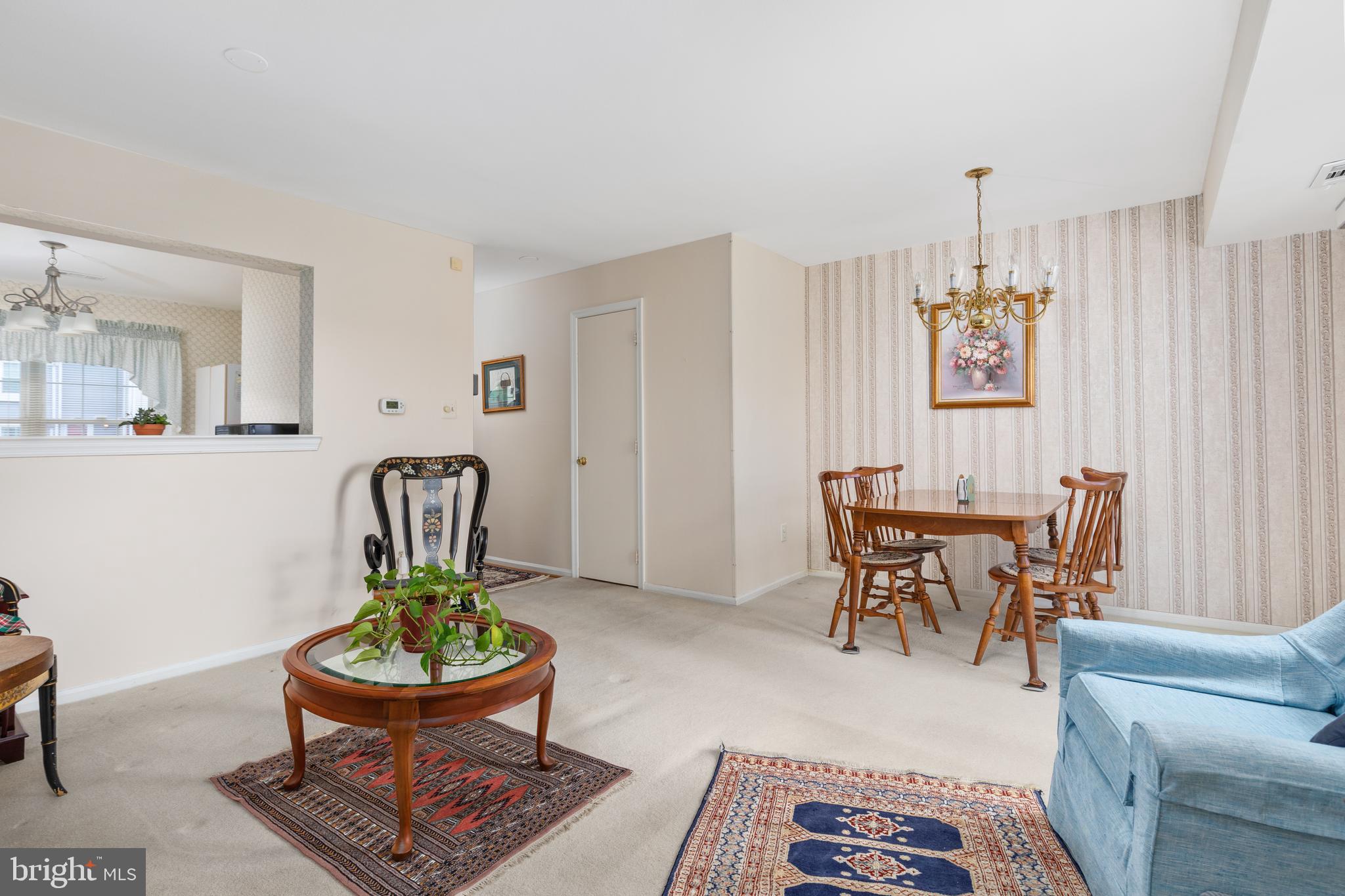 46712 Fielding Terrace Sterling, VA 20164 - Photo 11 of 22 a living room with furniture