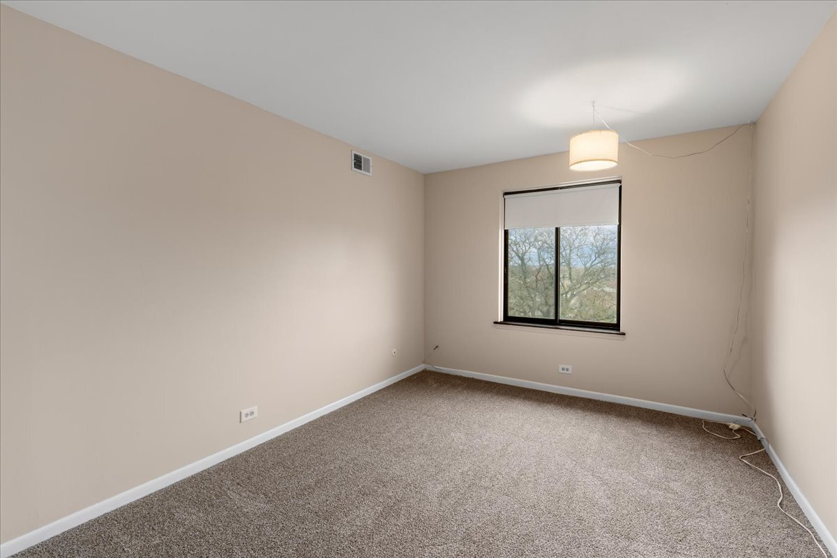 820 Elder Road, Unit C411 Homewood, IL 60430 - Photo 13 of 25