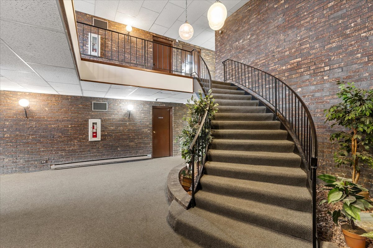 820 Elder Road, Unit C411 Homewood, IL 60430 - Photo 14 of 25