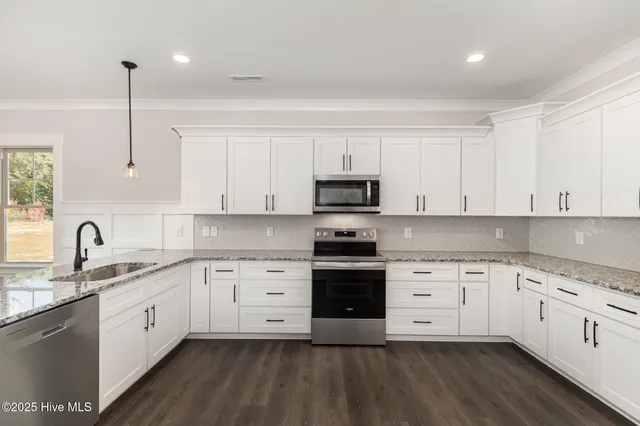 $362,900 | 259 Tee Drive, Selma, NC 27576