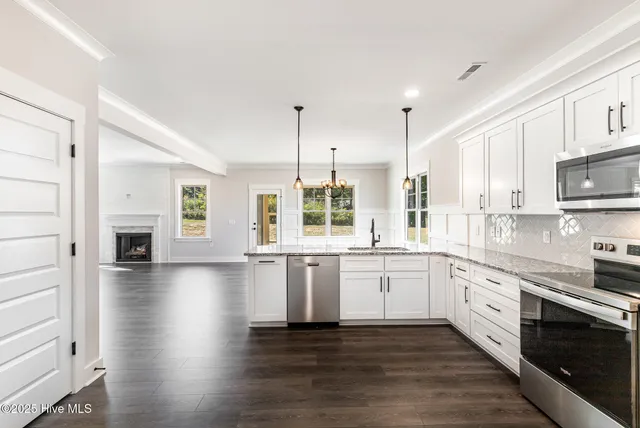 $362,900 | 259 Tee Drive, Selma, NC 27576