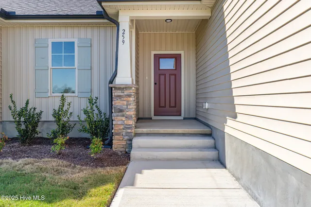 $364,900 | 259 Tee Drive, Selma, NC 27576