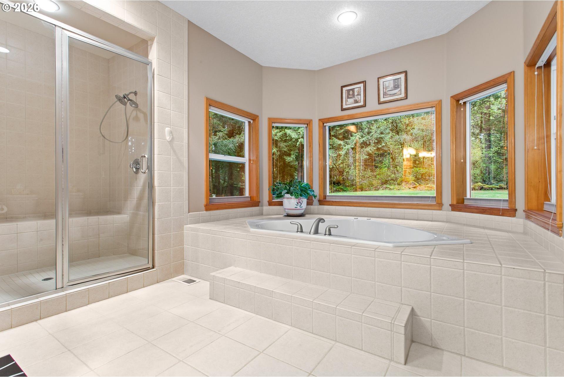 9920 Southeast Bull Run Road Corbett, OR 97019 - Photo 26 of 48 Owner's Suite Bathroom