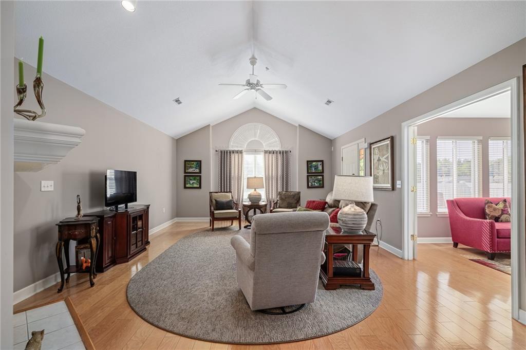 7153 Meadow View Street Shawnee, KS 66227 - Photo 16 of 48