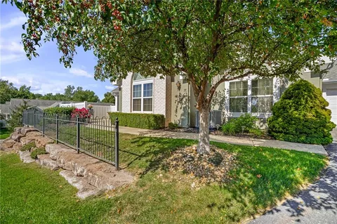 $420,000 | 7153 Meadow View Street, Shawnee, KS 66227