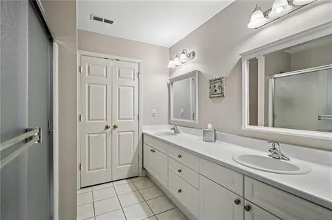 $420,000 | 7153 Meadow View Street, Shawnee, KS 66227