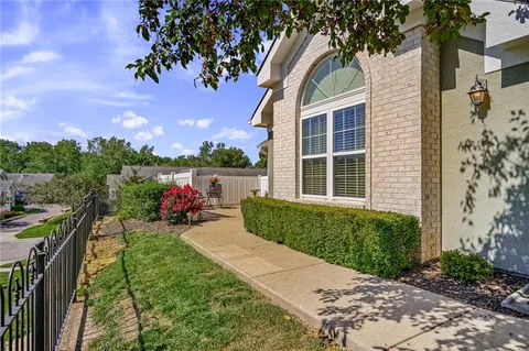 $420,000 | 7153 Meadow View Street, Shawnee, KS 66227