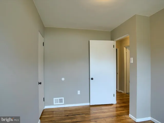 a view of empty room