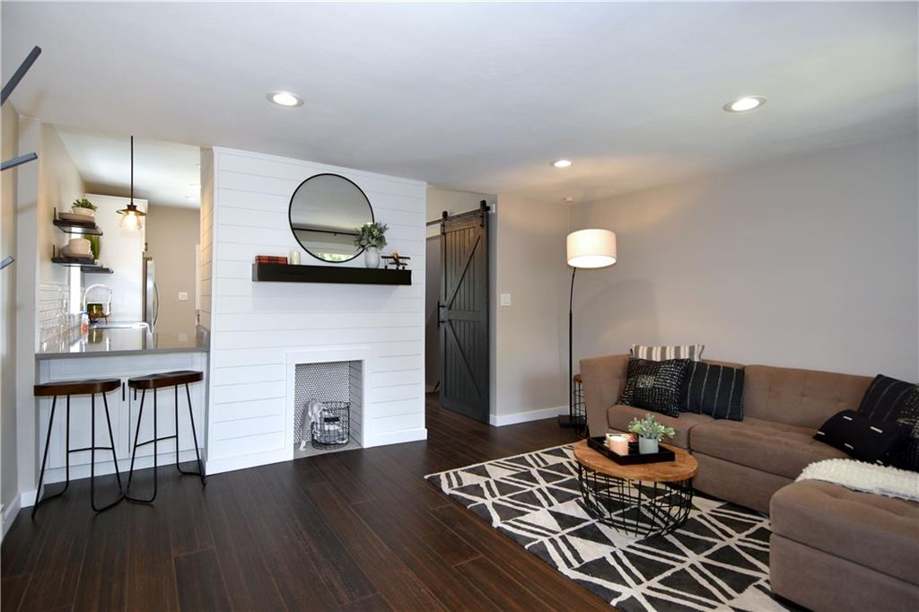 3620 Colmar Street Pittsburgh, PA 15213 - Photo 3 of 19 Gallery Image 3