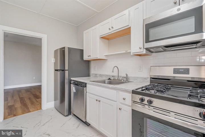 3302 Chesterfield Avenue Baltimore, MD 21213 - Photo 2 of 11 Remodeled Kitchen