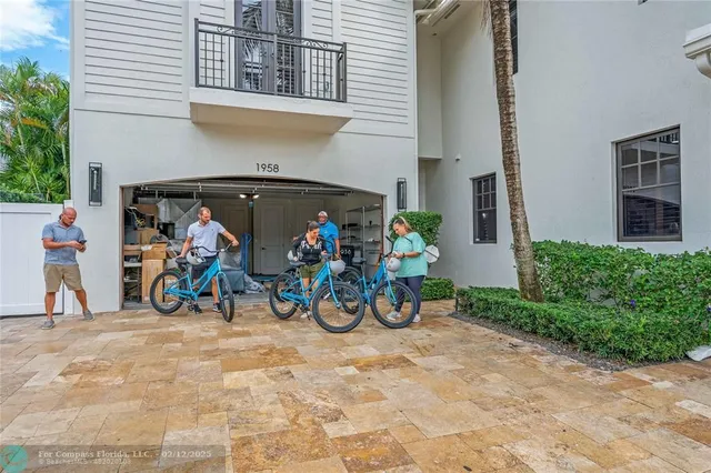 $30,000 | 1958 Southeast 21st Avenue, Fort Lauderdale, FL 33316