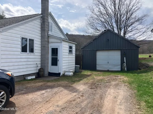 $299,900 | 1235 Gun House Hill Road, Hobart, NY 13788