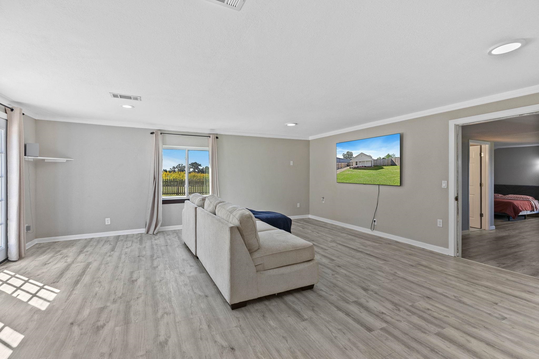 16796 Thompson Road Loxley, AL 36551 - Photo 21 of 93 Living Room
