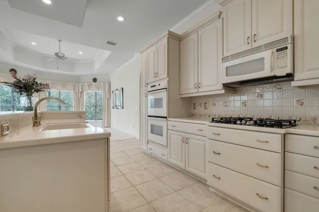 $698,500 | 9210 Hampton Glen Court, Tallahassee, FL 32312