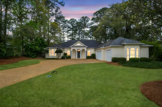 $698,500 | 9210 Hampton Glen Court, Tallahassee, FL 32312