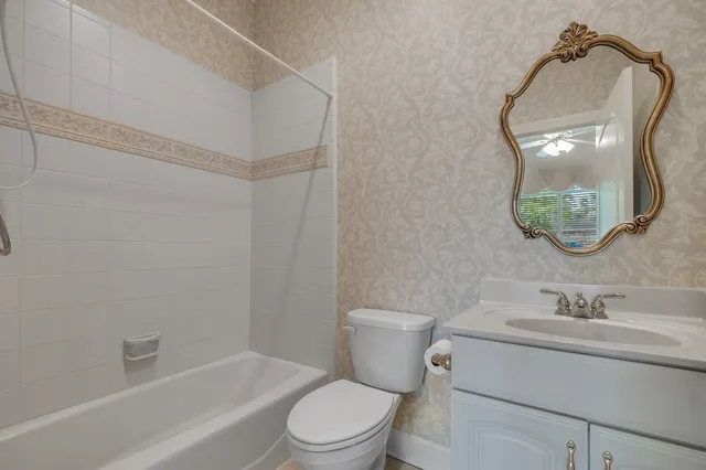 $698,500 | 9210 Hampton Glen Court, Tallahassee, FL 32312