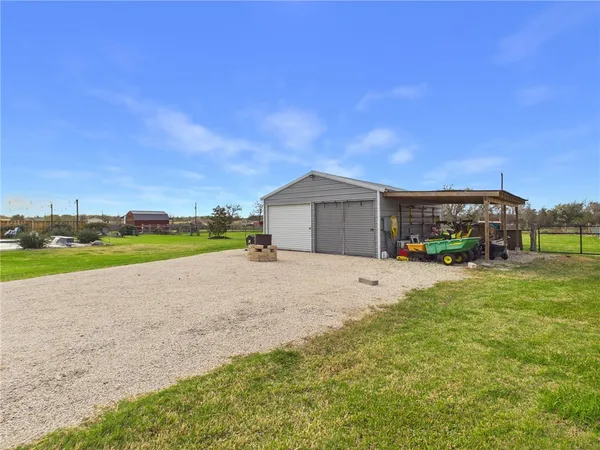 $659,000 | 831 Mimosa Lane, Franklin, TX 77856