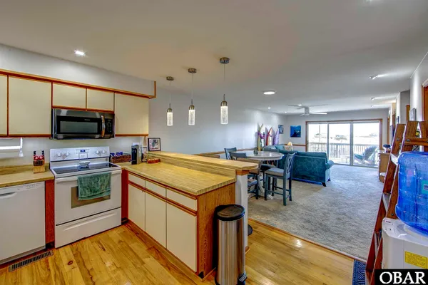 $349,000 | 24250-12A Resort Rodanthe Drive, Unit 10A, Rodanthe, NC 27968