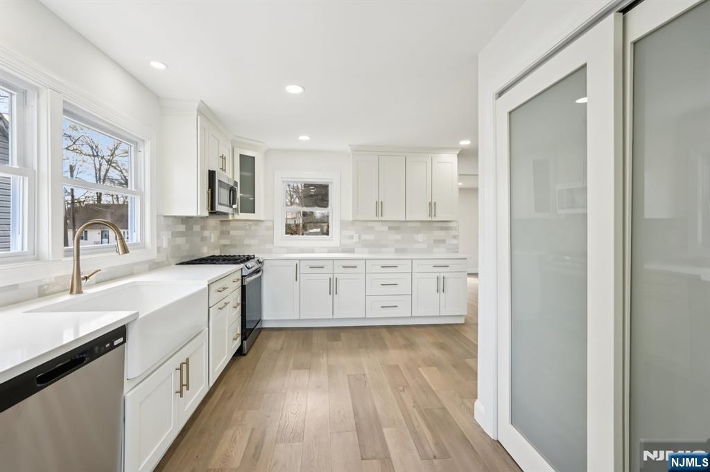2 Guenter Street Butler, NJ 07405 - Photo 3 of 50