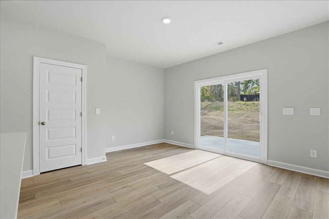 961 Penfold Pointe Wellford, SC 29385 - Photo 7 of 31