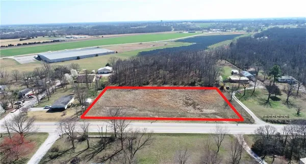 $39,500 | 3272 East 54th Highway, El Dorado Springs, MO 64744
