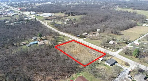 $39,500 | 3272 East 54th Highway, El Dorado Springs, MO 64744