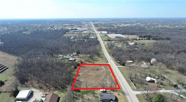 $39,500 | 3272 East 54th Highway, El Dorado Springs, MO 64744