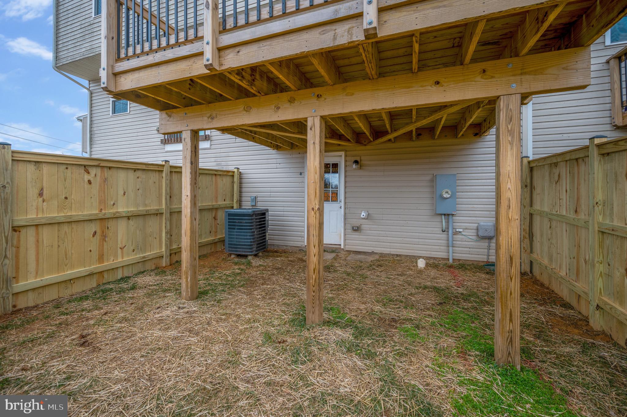 35252 Sara Court Locust Grove, VA 22508 - Photo 35 of 40 a backyard of a house