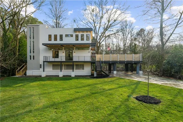 $2,240,000 | 942 Peachtree Battle Circle Northwest, Atlanta, GA 30327
