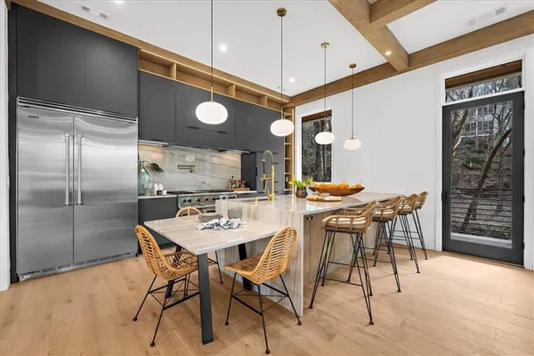 $2,240,000 | 942 Peachtree Battle Circle Northwest, Atlanta, GA 30327